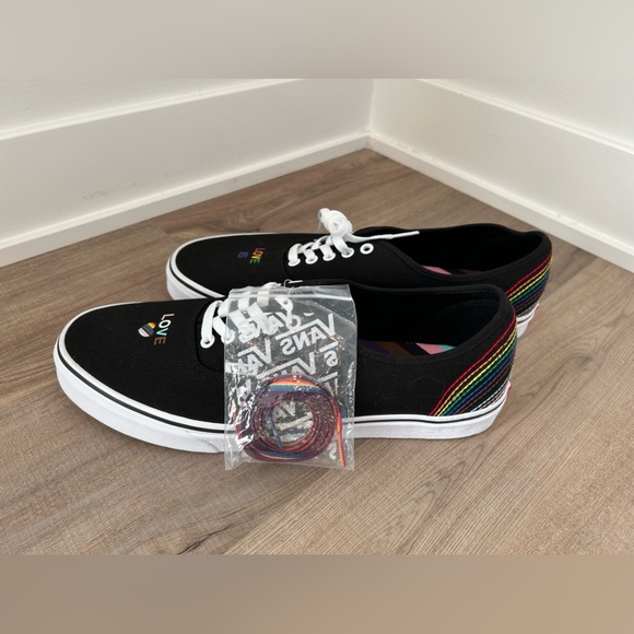 Vans Love is Love New Never Worn Men’s Size 13 Sneakers - Picture 3 of 5